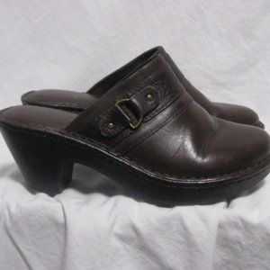 Brown Embossed Leather Slip-on Clog Shoes sz 9 Boho